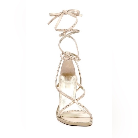 JLO Gardina Strappy Lace Up Heel Light
Gold Champagne - Picture 4 of 16